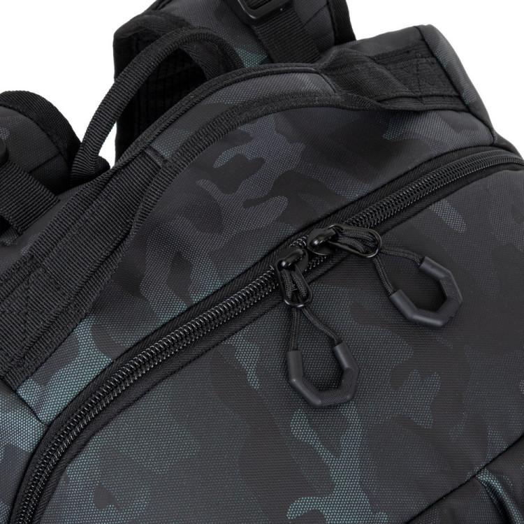 Рюкзак для ноутбука 17.3" RIVACASE, 7661 navy camo