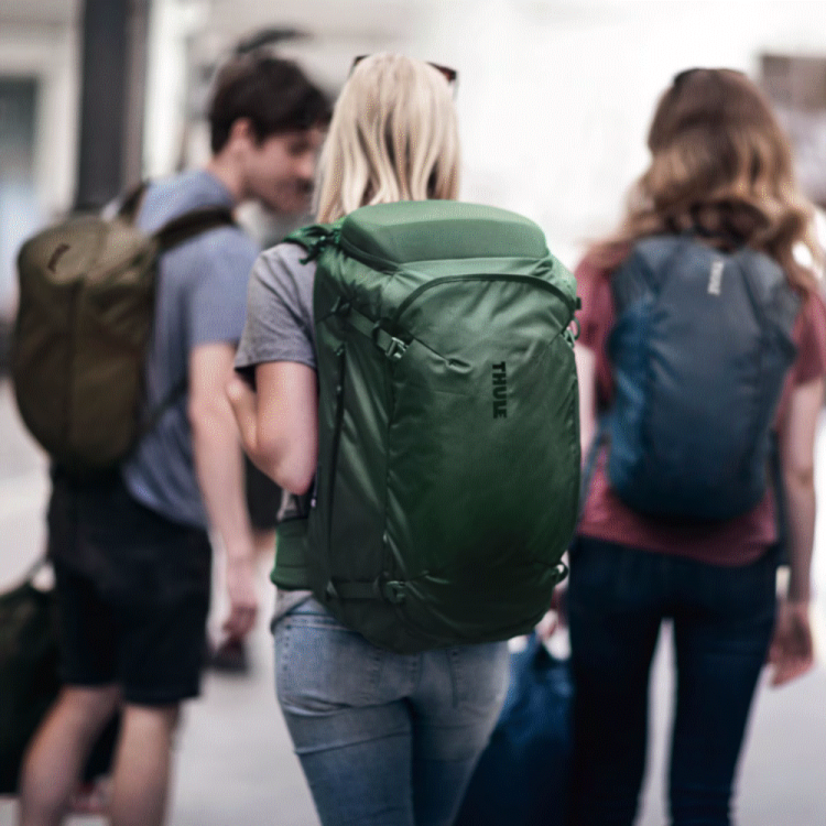 Туристический рюкзак Thule Landmark Travel Pack, 60L, Hazy Green (женский)